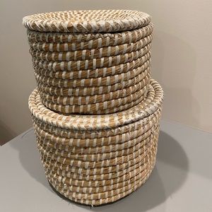 Baskets Set of 2 woven tan and white nesting baskets